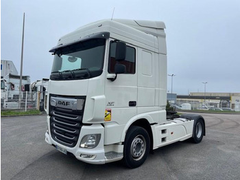 트랙터 유닛 DAF XF 105 460
