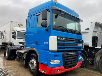 트랙터 유닛 DAF XF 105 460