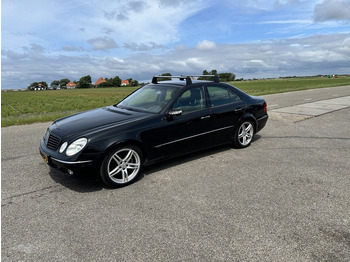 차량 MERCEDES-BENZ