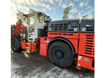 드릴링 리그 Sandvik DT922I : 사진 4