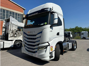 트랙터 유닛 IVECO S-WAY