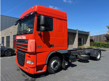 캡 새시 트럭 DAF XF 105 410