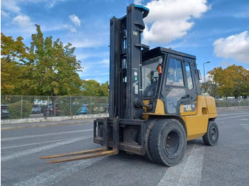 LPG 지게차 CATERPILLAR GP