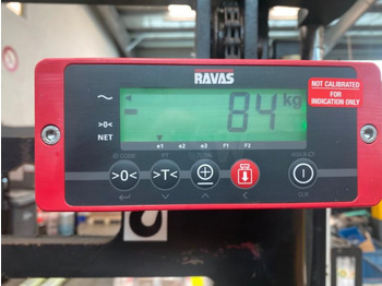 스태커 Yale Gerbeur accompagnant avec pesage Ravas : 사진 4 스태커 Yale Gerbeur accompagnant avec pesage Ravas : 사진 4