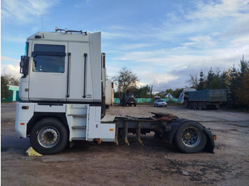 트랙터 유닛 RENAULT Magnum 440 ID1573S : 사진 3 트랙터 유닛 RENAULT Magnum 440 ID1573S : 사진 3