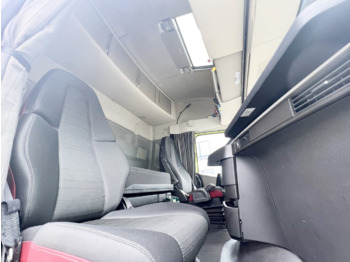 리스  FH 460 4x2 FH 460 4x2, Retarder, Low-Liner, Voll-Luft gefedert FH 460 4x2 FH 460 4x2, Retarder, Low-Liner, Voll-Luft gefedert : 사진 3