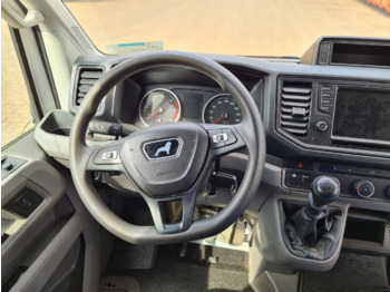 Interior photo 1: 패널 밴 MAN TGE 3.140 4x2 SB TGE 3.140 4x2 SB, hoch + lang Interior photo 1: 패널 밴 MAN TGE 3.140 4x2 SB TGE 3.140 4x2 SB, hoch + lang