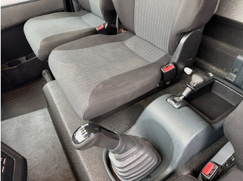 박스 트럭 MAN TGL 8.150 4x2 BL TGL 8.150 4x2 BL, Möbelkoffer mit Rolltor : 사진 4 박스 트럭 MAN TGL 8.150 4x2 BL TGL 8.150 4x2 BL, Möbelkoffer mit Rolltor : 사진 4