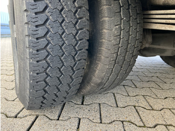 소형 버스, 승합차 Mercedes-Benz 711 D-KA 4x2 711 D-KA 4x2, Standklima, 11-Sitze, 2 x on stock : 사진 3 소형 버스, 승합차 Mercedes-Benz 711 D-KA 4x2 711 D-KA 4x2, Standklima, 11-Sitze, 2 x on stock : 사진 3