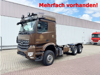 캡 새시 트럭 MERCEDES-BENZ Arocs 3351