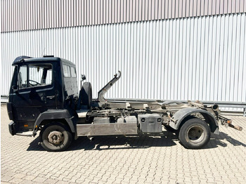 후크 리프트 트럭 MERCEDES-BENZ LK 817