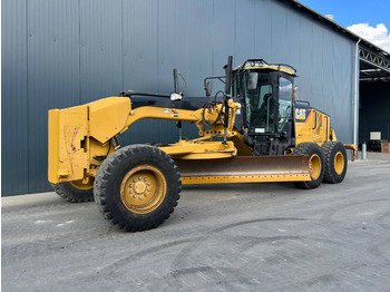 그레이더 CATERPILLAR 140M