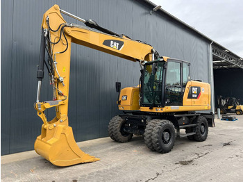 휠 굴삭기 CATERPILLAR M318F