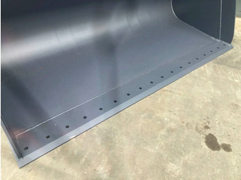 신규 버킷 건설기계 용 Volvo L90F : 사진 3 신규 버킷 건설기계 용 Volvo L90F : 사진 3