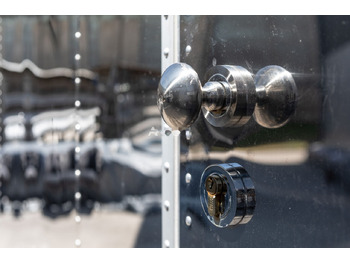 신규 자판기 트레일러 Bannert Verkaufswagen Imbiss Airstream | IN STOCK : 사진 3