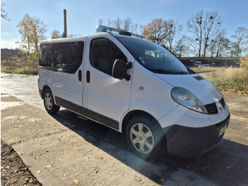 구급차 RENAULT Trafic 2.0