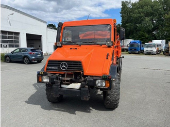 덤프트럭 UNIMOG