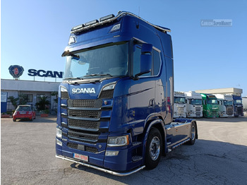 트랙터 유닛 SCANIA S 520