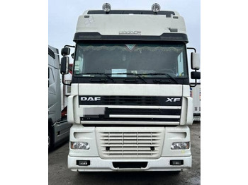 트랙터 유닛 DAF XF 95
