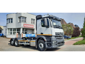 후크 리프트 트럭 MERCEDES-BENZ Actros 2542
