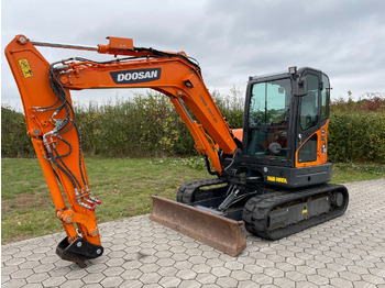 미니 굴삭기 DOOSAN DX63-3