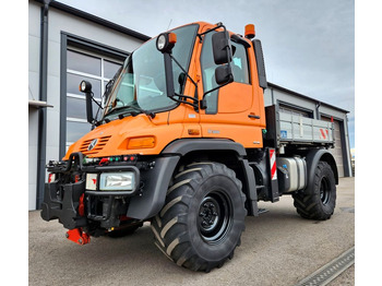 덤프트럭 UNIMOG U300