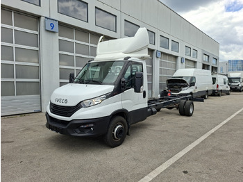 캡 새시 트럭 IVECO Daily 70c18