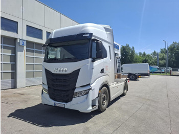 트랙터 유닛 IVECO S-WAY