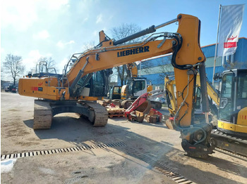 크롤러 굴삭기 LIEBHERR R 926