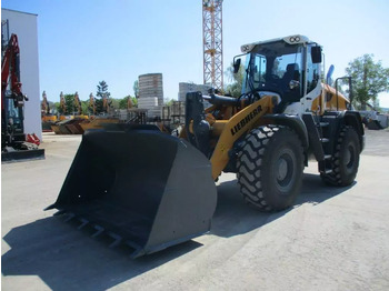 휠 로더 LIEBHERR L 526