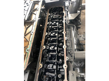 실린더 헤드 JOHN DEERE