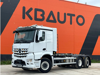후크 리프트 트럭 MERCEDES-BENZ Arocs