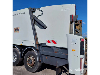 리스 Scania 94D 300 Scania 94D 300 : 사진 2
