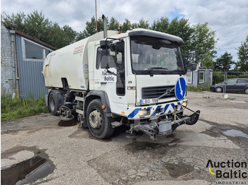 거리 청소 차량 VOLVO FL
