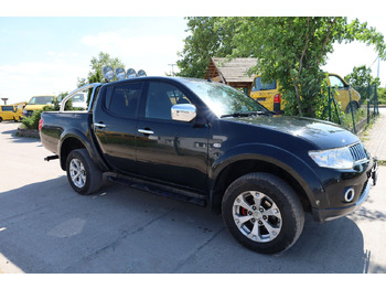 SUV MITSUBISHI L200