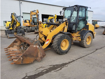휠 로더 CATERPILLAR 908H