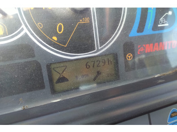 텔레스코픽 핸들러 MANITOU MLT 840 137 : 사진 4