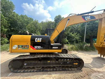 크롤러 굴삭기 CATERPILLAR 323D