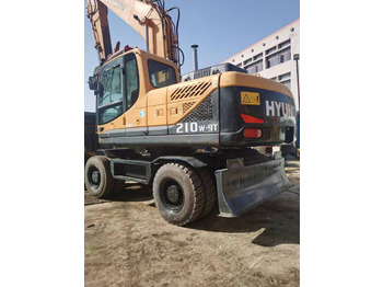 휠 굴삭기 HYUNDAI 210W-9 : 사진 3