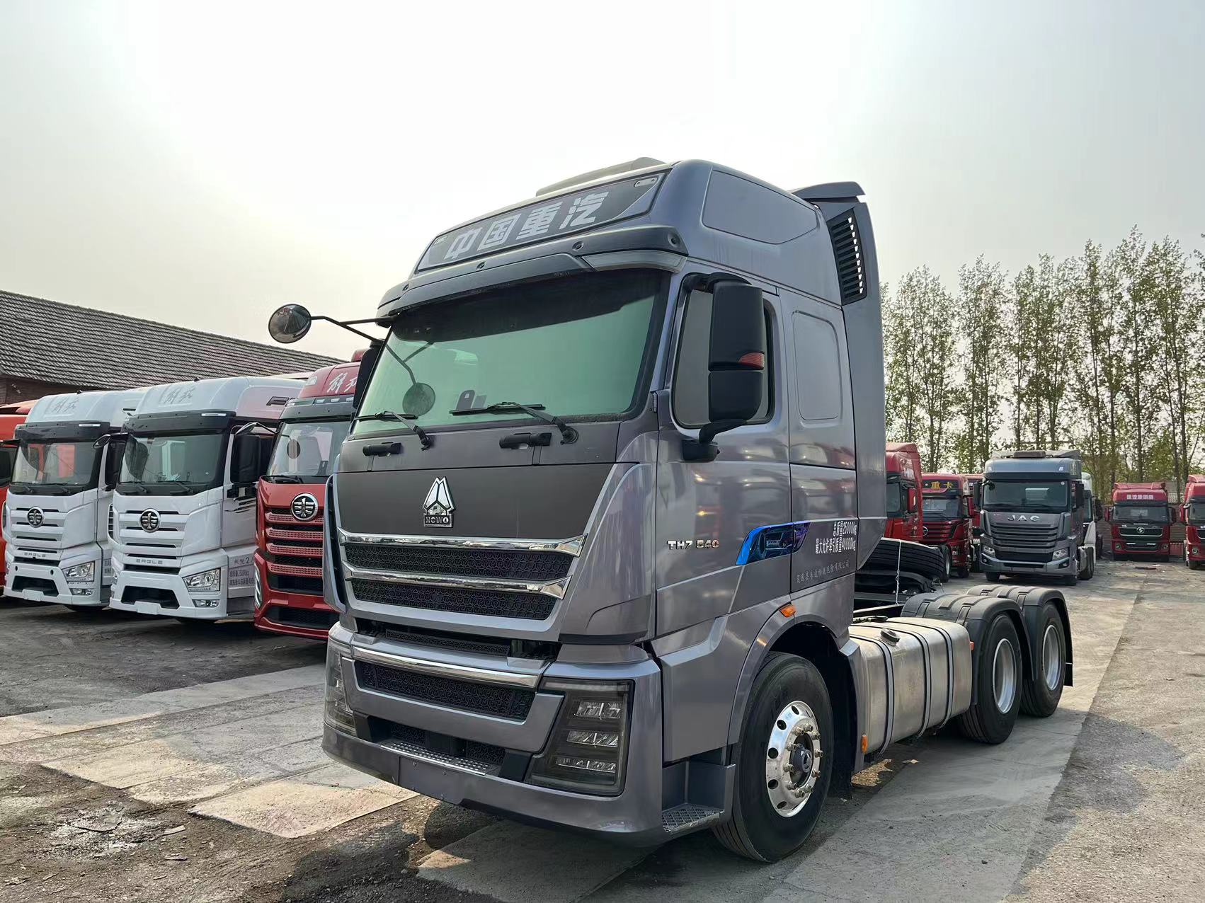 트랙터 유닛 SINOTRUK HOWO