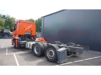 캡 새시 트럭 Mercedes-Benz ANTOS 2843 6x2 DAMAGED VEHICLE : 사진 5