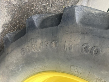 장궤형 트랙터 John Deere 6250R : 사진 4 장궤형 트랙터 John Deere 6250R : 사진 4