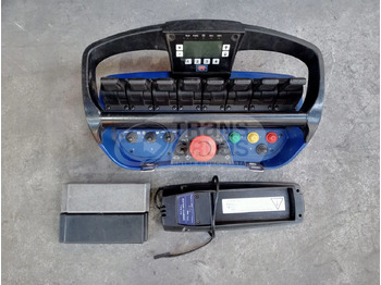 로더 크레인 HMF