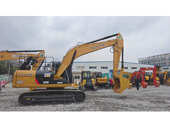 크롤러 굴삭기 CATERPILLAR 320D