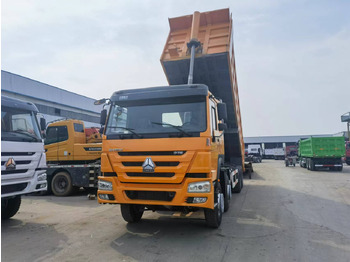 덤프트럭 SINOTRUK HOWO