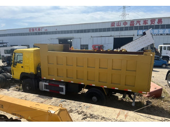 덤프트럭 SINOTRUK HOWO