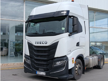 트랙터 유닛 IVECO