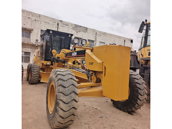 그레이더 CATERPILLAR 140H