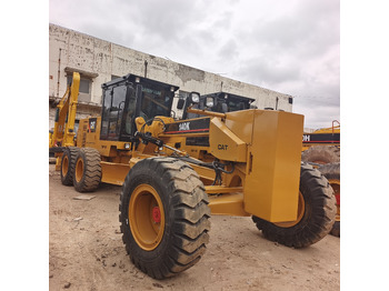 그레이더 CATERPILLAR 140H