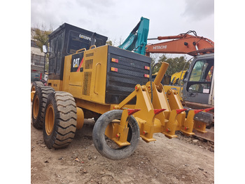 그레이더 CATERPILLAR 140H